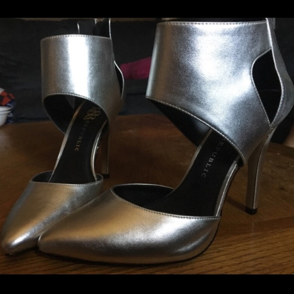 Size 10 Rock & Republic Heels